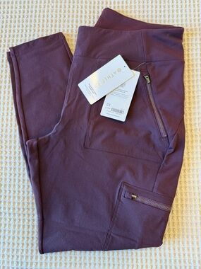 Athleta Headlands Hybrid tight - Spiced Cabernet